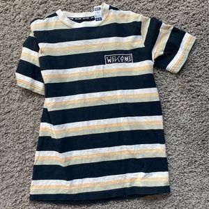welcome t shirt size medium woman’s/ men’s small